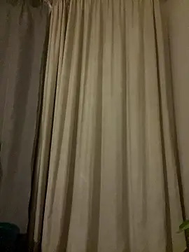 Snapshot of YesTheSexiest chatting on January 9, 2026, 9:49 pm YesTheSexiest online show from January 9, 2026, 9:49 pm