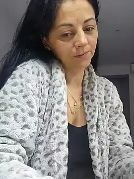 Snapshot of bruneta_sexy23 chatting on December 15, 2024, 6:07 am bruneta sexy23 online show from December 15, 2024, 6:07 am