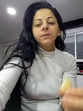 Snapshot of bruneta_sexy23 chatting on February 23, 2025, 7:11 am bruneta sexy23 online show from February 23, 2025, 7:11 am