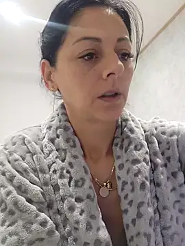 Snapshot of bruneta_sexy23 chatting on November 15, 2025, 4:10 am bruneta sexy23 online show from November 15, 2025, 4:10 am