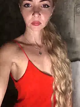 Kristina03 online show from November 2, 2025, 8:33 pm