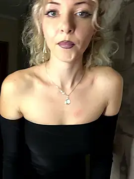 Snapshot of Kristina03 chatting on January 9, 2026, 10:11 pm Kristina03 online show from January 9, 2026, 10:11 pm