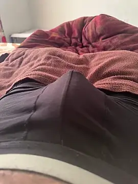 Snapshot of Big_harddick chatting on December 11, 2024, 8:15 am Big harddick online show from December 11, 2024, 8:15 am