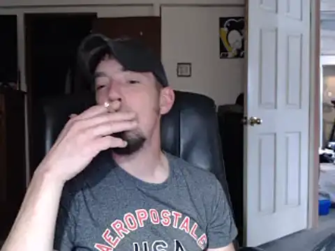 pensguy30 online show from December 2, 2024, 6:43 pm