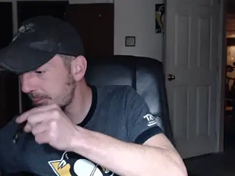 pensguy30 online show from December 11, 2024, 2:41 am