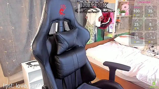 Michel Momsen online show from February 13, 2025, 3:14 pm