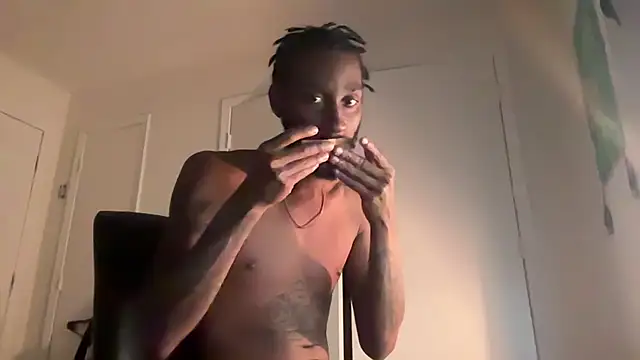 Snapshot of ITSONLYKENNY chatting on September 25, 2025, 12:58 am ITSONLYKENNY online show from September 25, 2025, 12:58 am