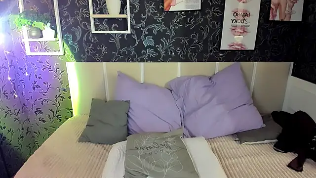 SofiaLovelyC online show from May 14, 2026, 5:58 am