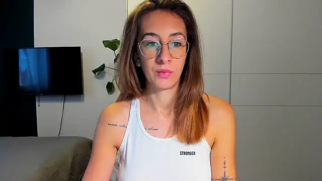 Snapshot of DesireMore90 chatting on November 15, 2025, 9:39 am DesireMore90 online show from November 15, 2025, 9:39 am