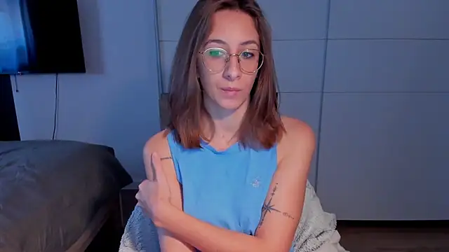 Snapshot of DesireMore90 chatting on February 26, 2026, 9:41 am DesireMore90 online show from February 26, 2026, 9:41 am