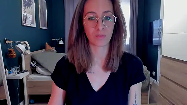 DesireMore90 online show from April 12, 2026, 3:17 pm