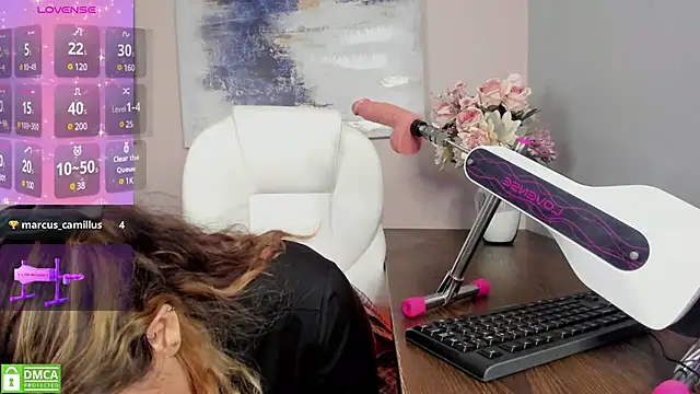 chubby vanniie  online show from December 18, 2024, 8:25 pm