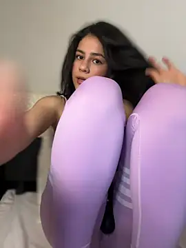 CuteKira7 online show from July 10, 2026, 2:49 am