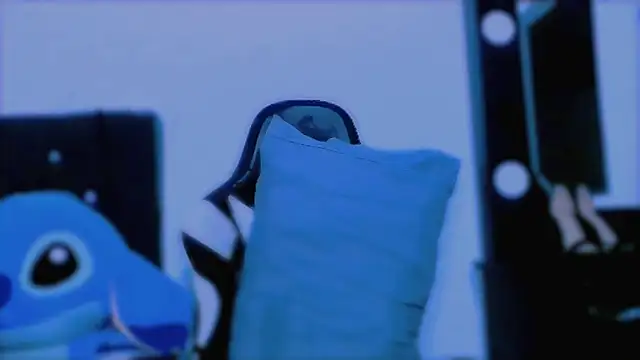 KathieBurning online show from September 29, 2025, 6:24 pm