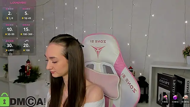 Snapshot of Kelly_Powell chatting on December 16, 2025, 3:22 am Kelly Powell online show from December 16, 2025, 3:22 am