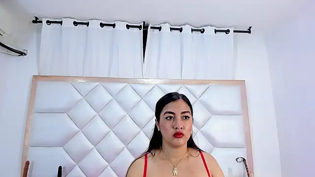 brittany069 online show from January 14, 2025, 6:49 pm