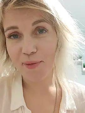 Snapshot of Linda_Gregory chatting on December 24, 2024, 7:17 am Linda Gregory online show from December 24, 2024, 7:17 am