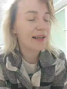 Snapshot of Linda_Gregory chatting on January 31, 2025, 1:11 am Linda Gregory online show from January 31, 2025, 1:11 am