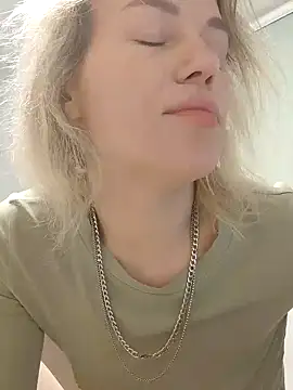 Snapshot of Linda_Gregory chatting on February 10, 2025, 2:41 am Linda Gregory online show from February 10, 2025, 2:41 am