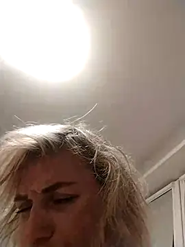 Snapshot of Linda_Gregory chatting on September 21, 2025, 12:45 am Linda Gregory online show from September 21, 2025, 12:45 am