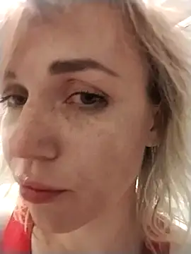 Snapshot of Linda_Gregory chatting on September 29, 2025, 1:33 am Linda Gregory online show from September 29, 2025, 1:33 am