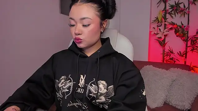 Snapshot of Lulu_Sakura_ chatting on January 30, 2025, 2:49 am Lulu Sakura online show from January 30, 2025, 2:49 am