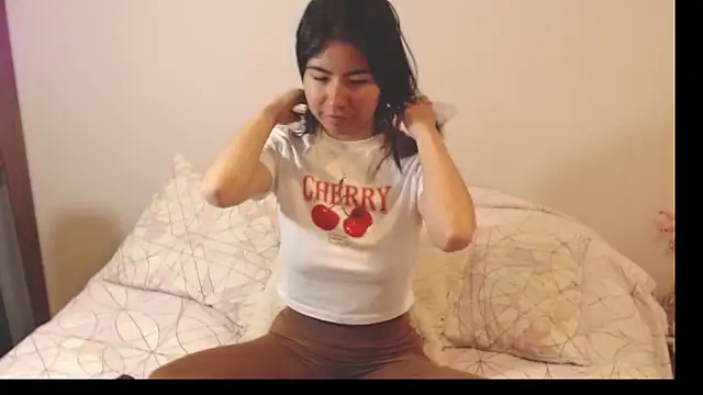 alice middlee online show from November 12, 2025, 1:33 pm