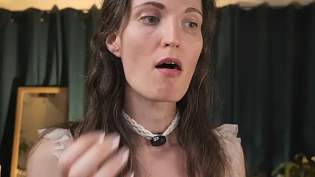 yulladao online show from April 8, 2026, 4:29 pm