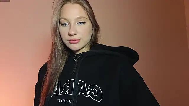 MiaKeler online show from January 31, 2025, 7:29 pm