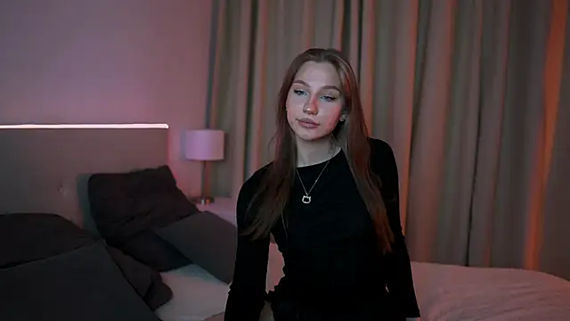 MiaKeler online show from February 26, 2025, 9:48 pm