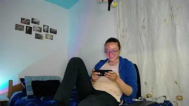 monkeywillwhite online show from February 19, 2026, 3:02 am