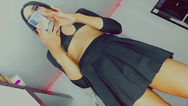 candy kendall online show from March 15, 2025, 11:19 am