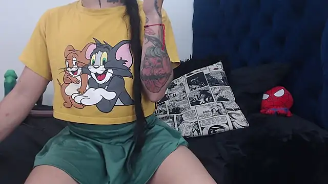 queenofwetqueens online show from December 17, 2024, 4:23 am