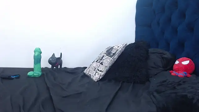 queenofwetqueens online show from December 22, 2024, 3:33 am