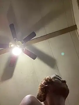 Snapshot of hottestcouplevaa chatting on December 29, 2024, 5:42 am hottestcouplevaa online show from December 29, 2024, 5:42 am