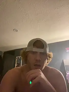 Snapshot of hottestcouplevaa chatting on December 30, 2024, 10:53 am hottestcouplevaa online show from December 30, 2024, 10:53 am