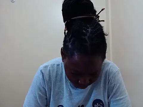 Snapshot of traper_1 chatting on December 15, 2025, 8:29 am traper 1 online show from December 15, 2025, 8:29 am