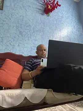 Dick 6inches online show from February 20, 2026, 2:17 pm