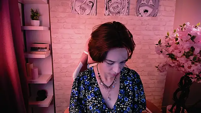 Snapshot of VivianLy_ chatting on September 10, 2025, 11:10 am VivianLy online show from September 10, 2025, 11:10 am