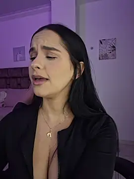 Snapshot of heyshaa chatting on November 14, 2025, 9:13 pm heyshaa online show from November 14, 2025, 9:13 pm