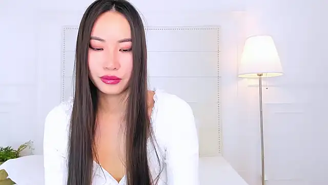 NaomiYuu online show from December 21, 2025, 2:51 am