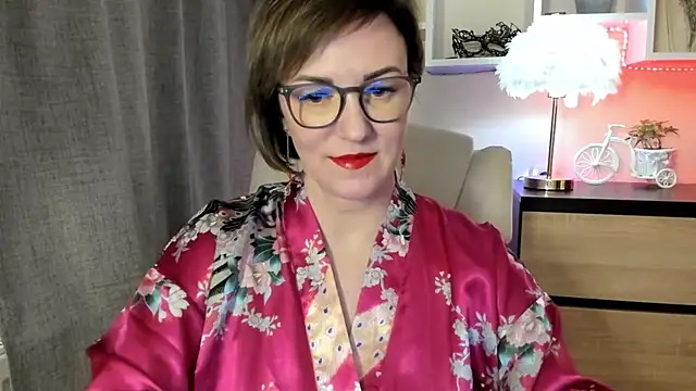 feliziaDesire online show from November 6, 2025, 1:01 pm