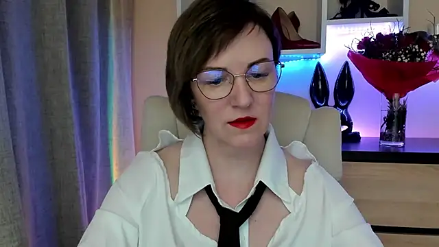 feliziaDesire online show from February 16, 2026, 1:51 pm