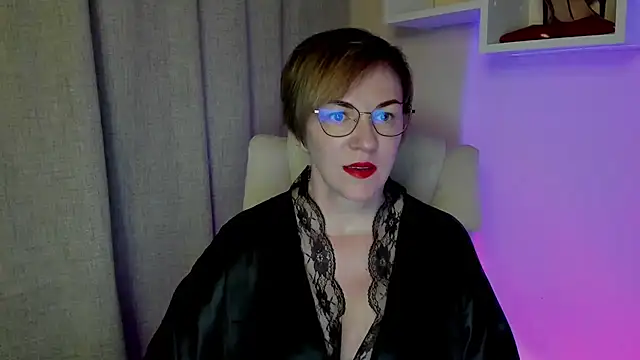 feliziaDesire online show from July 3, 2026, 3:46 am