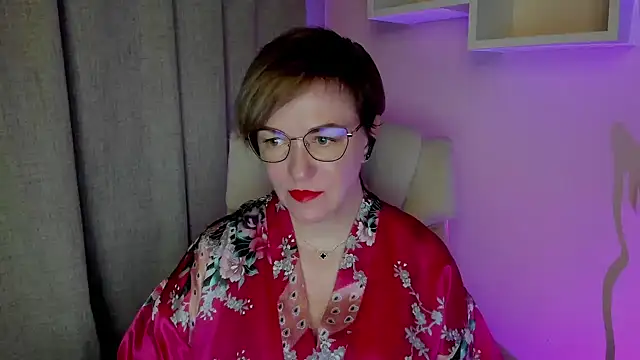 feliziaDesire online show from July 7, 2026, 6:05 am