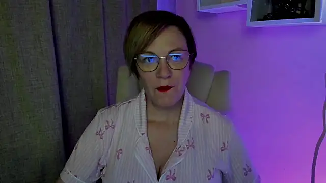 feliziaDesire online show from July 22, 2026, 3:31 am