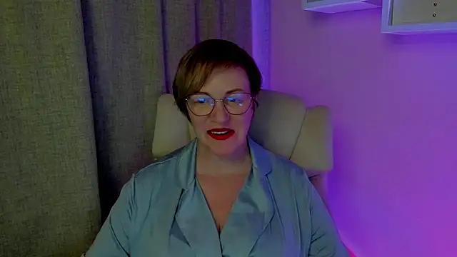 feliziaDesire online show from July 28, 2026, 5:01 pm