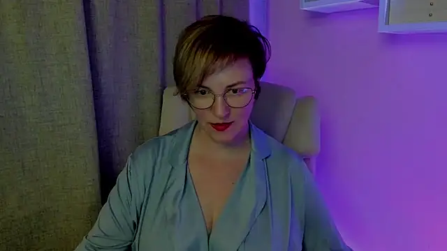 feliziaDesire online show from July 28, 2026, 6:20 pm