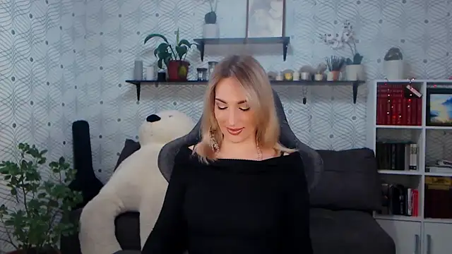 MillaXQueen online show from April 19, 2026, 1:32 pm