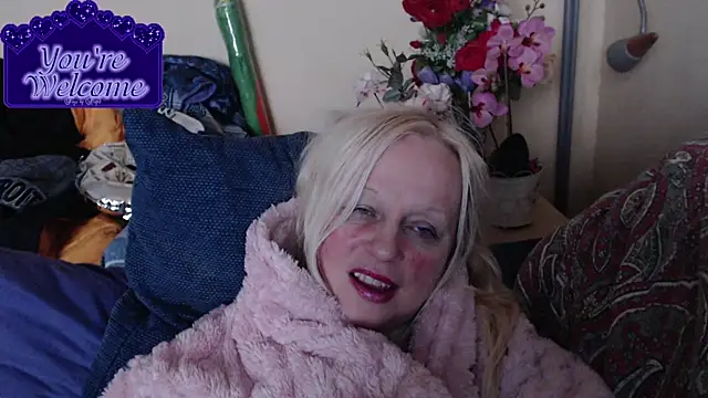 martachatte online show from February 15, 2026, 7:51 am